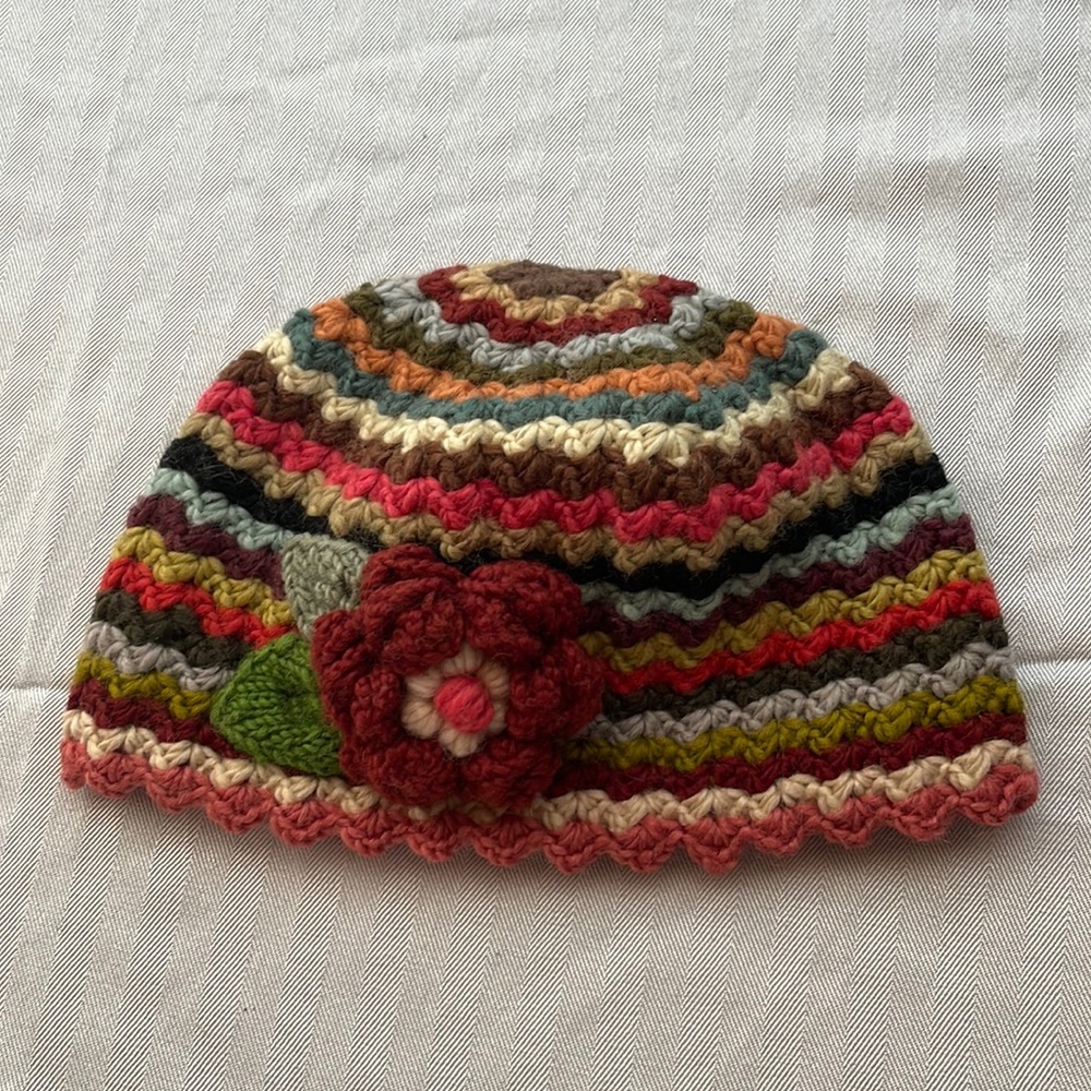 Tara knit handmade hat NWOT